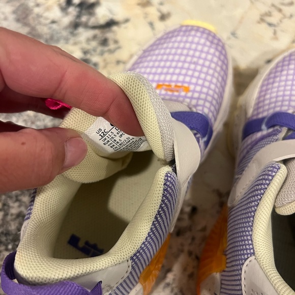 Nike Lebron Witness 7 Shoes Little Child Size 12 - Picture 6 of 7
